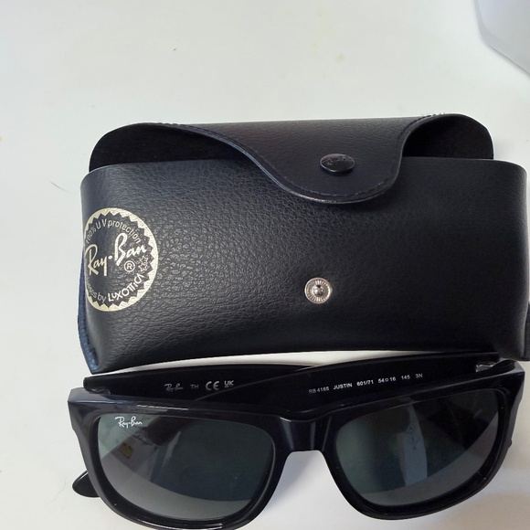 Ray-Ban Sunglasses